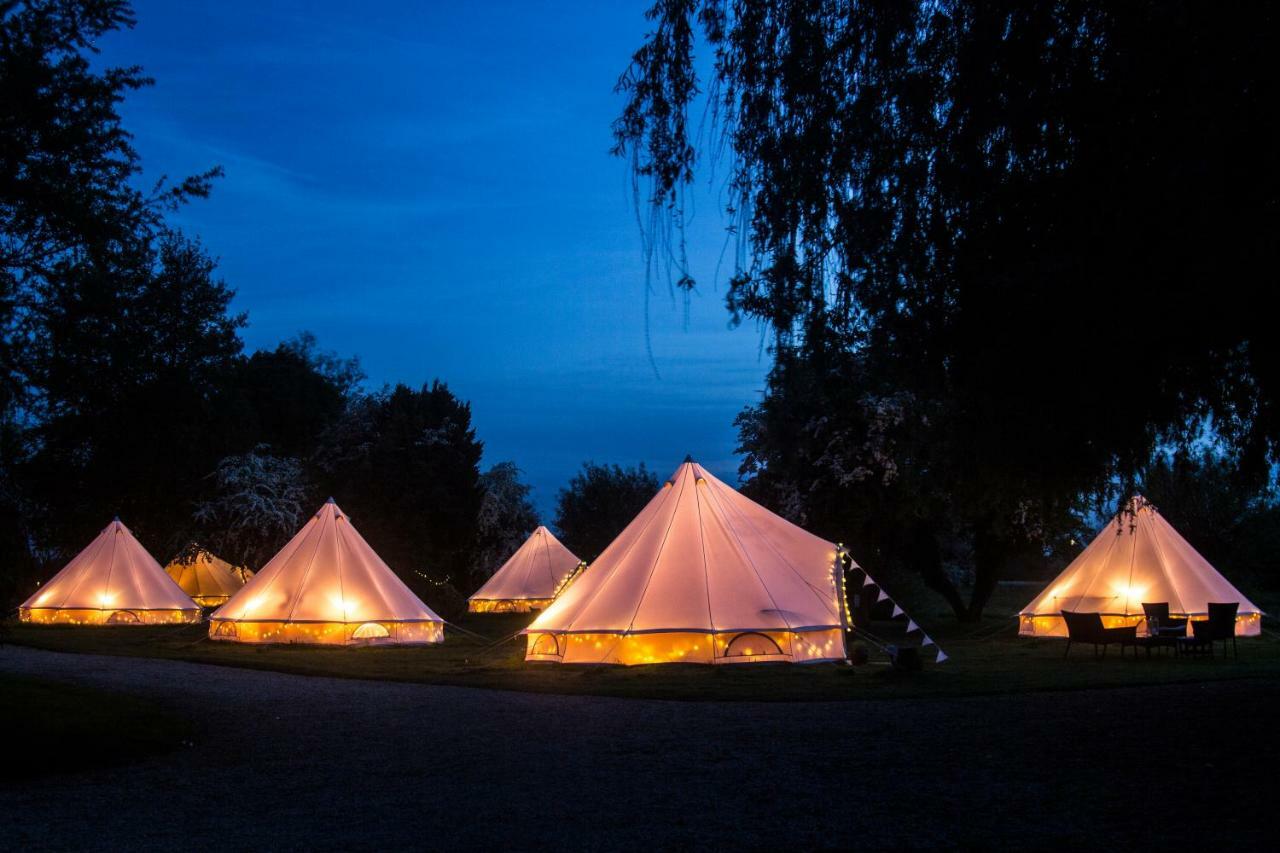Oxford Riverside Glamping Экстерьер фото